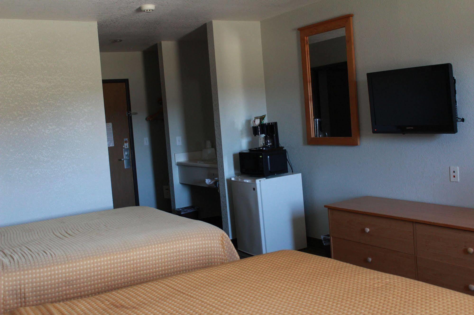 Booneslick Lodge - Jane ภายนอก รูปภาพ